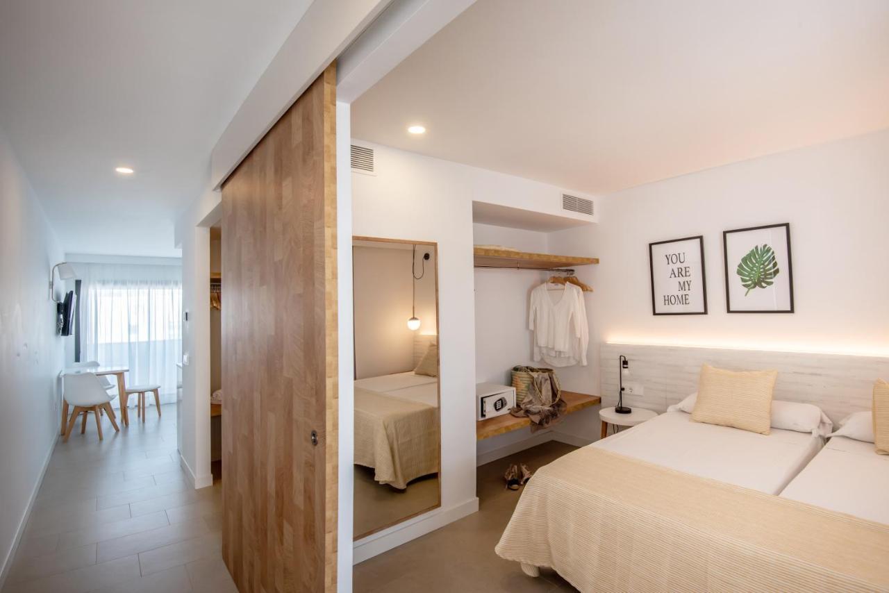 Apartamentos Top Secret Prestige Es Pujols - Formentera Vacaciones Екстериор снимка