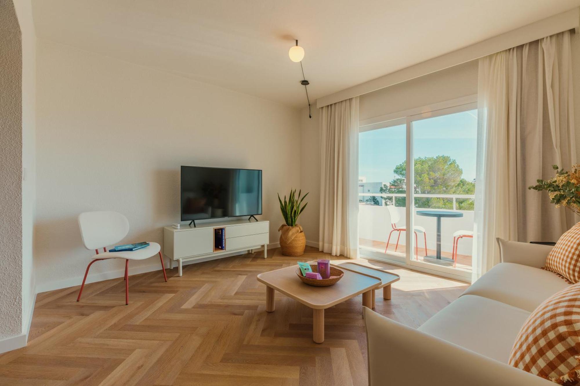 Apartamentos Top Secret Prestige Es Pujols - Formentera Vacaciones Екстериор снимка
